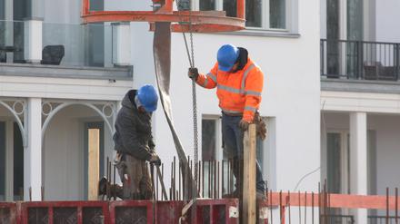 Wegen gestiegener Zinsen und Baukosten werden in Deutschland viel zu wenige Wohnungen gebaut.
