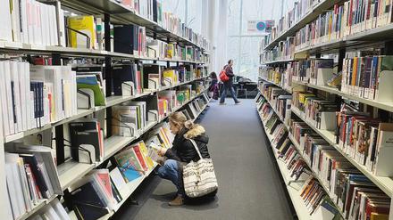 Bücher in langen Reihen, ruhige Arbeitsatmosphäre – so kennt man öffentliche Bibliotheken. Im ZLB-Neubau soll dagegen mehr Leben herrschen. 