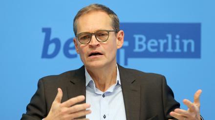 Er ist unzufrieden mit der BVG und seiner Verkehrssenatorin, Michael Müller (SPD), Regierender Bürgermeister von Berlin.