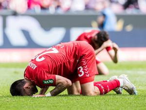 In den letzten Tagen der Bundesliga befindet sich der 1. FC Köln in einer unbequemen Situation.