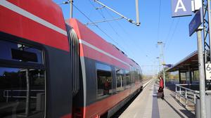 Bahnverbindungen von Golm nach Berlin sind im Fokus einer Petition. 