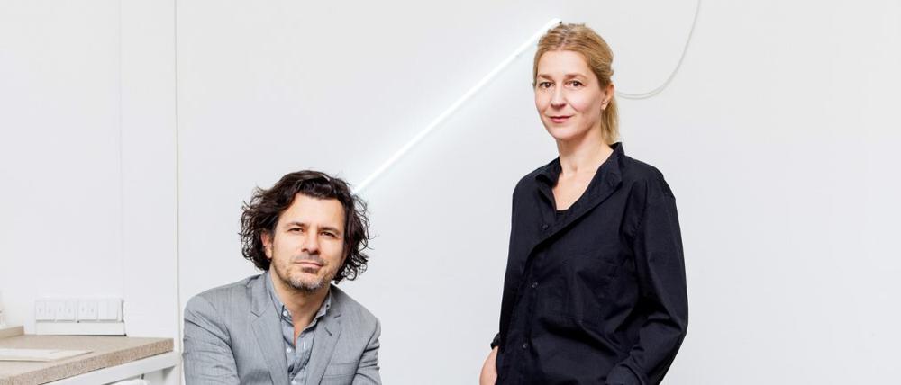 Der Bühnenbildner Pierre Jorge Gonzalez und die Architektin Judith Haase in ihrem Designbüro.