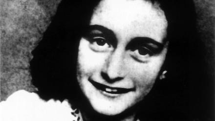 Das Mädchen Anne Frank, das durch sein Tagebuch im Versteck seiner Familie in Amsterdam (Niederlande) während des Zweiten Weltkriegs bekannt wurde (undatiertes Archivfoto). 