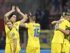 Im Playoff-Finale sichern die Ukrainer sich das Ticket für die EM.