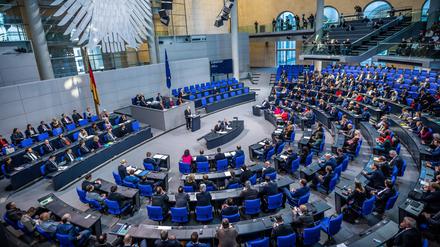 Wie bringt man den Bundestag wieder in Richtung Normalgröße?  