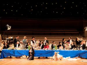 Das Deutsche Symphonie-Orchester Berlin inszeniert sich selbst auf der Bühne der Philharmonie