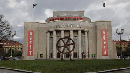 Die Volksbühne am Rosa-Luxemburg-Platz in Berlin.