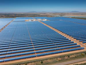 Eine Photovoltaik-Anlage in der spanischen Extremadura.