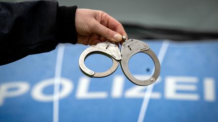 Die Zahl der Straftaten in Deutschland ist im vergangenen Jahr um 5,5 Prozent auf fast sechs Millionen gestiegen. 