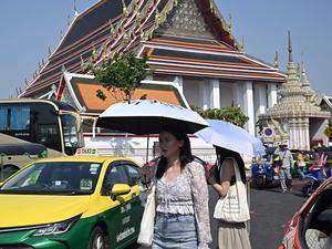 Seit Wochen hat eine heftige Hitzewelle weite Teile Thailands fest im Griff.