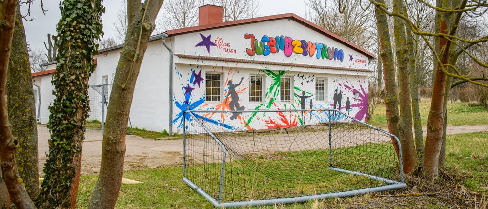 Aussenansicht des Jugendzentrum ‘Die Falken’ am Freitag in Thüringen.