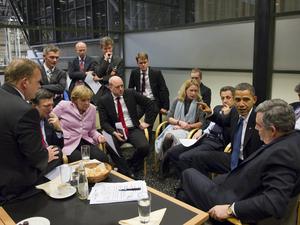 Zum Abschluss der Konferenz verhandelten auch Bundeskanzlerin Angela Merkel, US-Präsident Barack Obama und weitere.