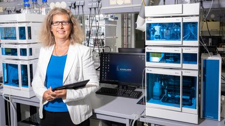 Alexandra Knauer ist seit dem Jahr 2000 alleinige Inhaberin der Knauer Wissenschaftliche Geräte GmbH.