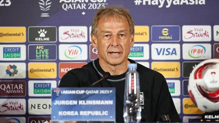 Jordanien setzt sich im Halbfinale des Asien-Cups gegen Südkorea durch. Trainer Klinsmann sorgt nach dem Aus für Irritationen.