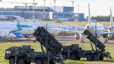 Im vergangenen Jahr schützte die Bundeswehr mit Patriot-Raketenabwehrsystemen den Nato-Gipfel von Vilnius - nun wird ein weiteres davon an die Ukraine abgegeben. 