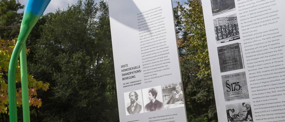 Das Denkmal für die erste homosexuelle Emanzipationsbewegung am Magnus-Hirschfeld-Ufer in Berlin. 