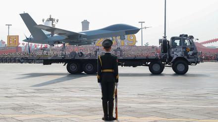 Unbemannte Drohne (UVA) im Jahr 2019 bei einer Parade auf dem Tiananmen-Platz in Peking.