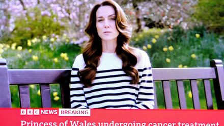Screenshot Kate Middleton Undergoing Cancer Treatment - London Screenshot of Kate Middleton annoucing that she is undergoing cancer treatment on the channel BBC News in London, England, UK on March 22, 2024. 