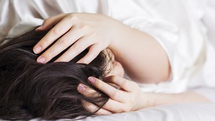Forscher haben einen Hinweis darauf gefunden, wie die Entspannung der Nackenmuskulatur Kopfschmerzen lindern kann.
