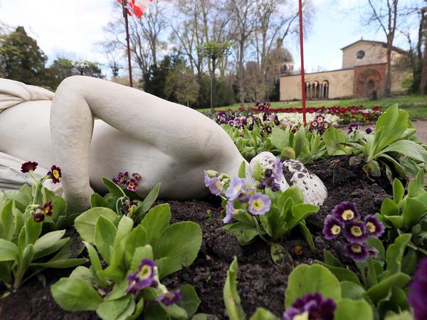 Die Statue der Flora im Marlygarten wurde im April umgekippt.