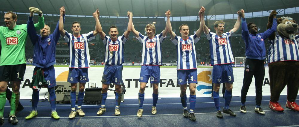 Marc Stein (Mitte) durfte in der Saison 2008/09 vom ganz großen Wurf mit Hertha BSC träumen. 