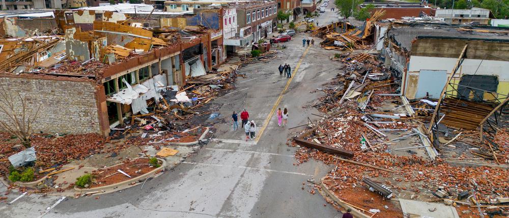 In Sulphur, Oklahoma, wurden zahlreiche Gebäude durch die Tornados zerstört.