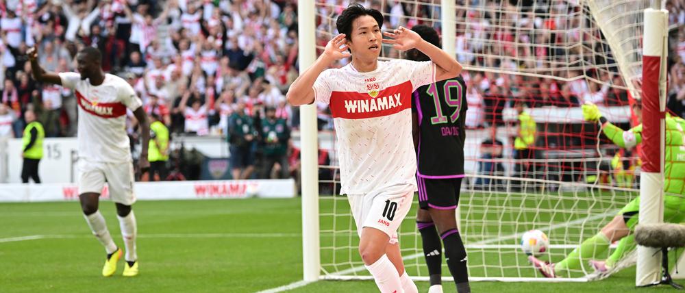 Stuttgarts Wooyeong Jeong freut sich über seinen Treffer zum 2:1 gegen den FC Bayern.