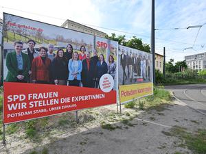 Potsdamer SPD Frauen werben für sich.