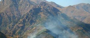 Rauch im Kandil-Gebirge nach türkischem Beschuss (Symbolbild)