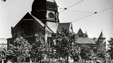 Von den Nationalsozialisten abgerissen. Die Synagoge am Bornplatz in Hamburg um 1920.
