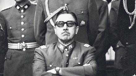 Diktator Pinochet, 1973 von Chas Gerretsen fotografiert. 