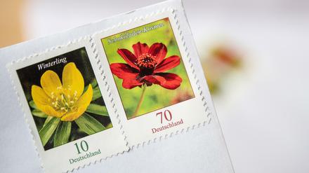 Wer die 10-Cent-Briefmarke nicht ehrt: Das Versenden eines Standardbriefs kostet seit dem 1. Juli 80 Cent.