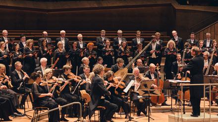  Der Rias Kammerchor Berlin und die Akademie für Alte Musik unter Leitung von Justin Doyle am 1.1.2023 in der Phiharmonie,