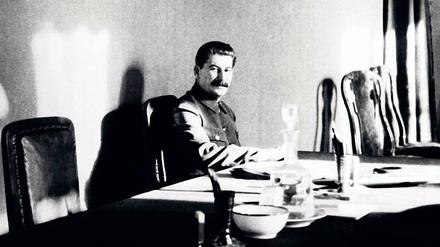 Stalin im Kreml (n. d.). 