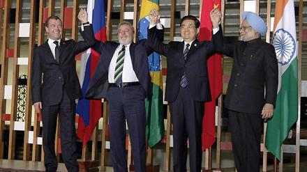 Die sogenannten BRIC-Staaten Brasilien, Russland, Indien und China holen zu den westlichen Wirtschaftsmächten auf.