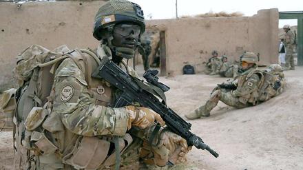 Immer auf der Hut. Isaf-Soldaten in Afghanistan.