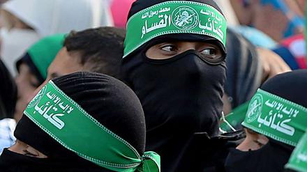 Vermummte Hamas Terroristen.