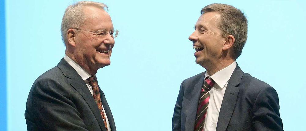 Hans-Olaf Henkel (l.) und AfD-Chef Bernd Lucke rühren kräftig die Werbetrommel für die Partei. 