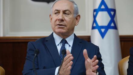 Israels Ministerpräsident Benjamin Netanjahu verweigert den Vertretern von 20 Regierungsorganisationen die Einreise. 