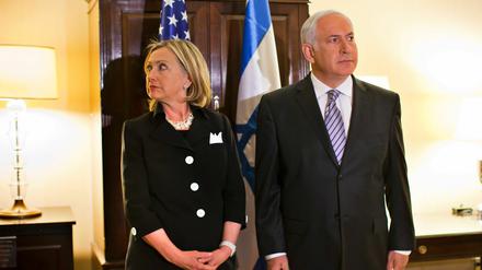  US-Außenministerin Hillary Clinton und der israelische Ministerpräsident Benjamin Netanjahu beim Auftakt des Nahost-Gipfels.