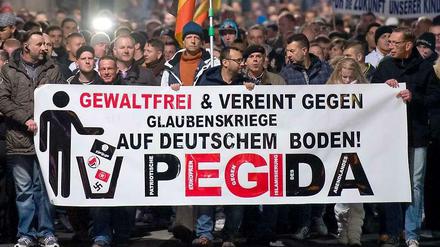 „Die 'Pegida'-Proteste sind für Länder wie Sachsen oder Thüringen eine verheerende Botschaft“, sagt Thüringens Wirtschaftsminister Wolfgang Tiefensee.