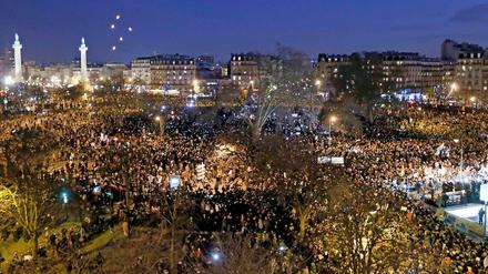 Bis zu 1,5 Millionen Menschen sollen am Sonntag in Paris beim republikanischen Marsch auf den Straßen gewesen sein.