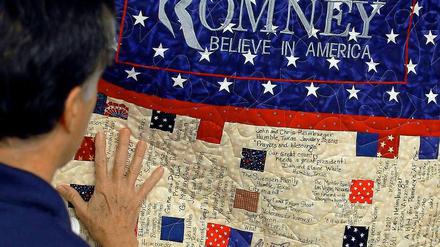 Glaube und Geld: Mitt Romney siegt in Florida - was vor allem seiner prall gefüllten Kriegskasse geschuldet ist.