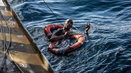 Rettung vor der maltesischen Küste. Ein Migrant im Januar 2019.