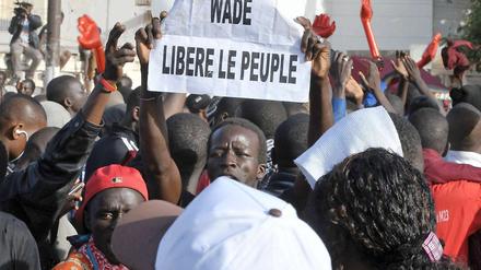 Senegals Präsident Abdoulaye Wade will für eine dritte Amtszeit kandidieren. Das ist höchst umstritten.