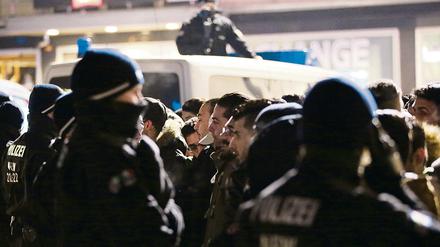Jung, männlich, dunkelhäutig: Die Polizeikriterien von Silvester in Köln haben die Debatte um Racial Profiling wieder befeuert.