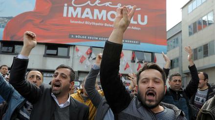 Unterstützer des Oppositionskandidaten Ekrem Imamoglu in Istanbul.