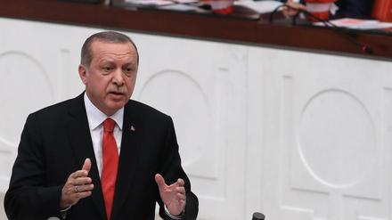 Recep Tayyip Erdogan am Sonntag im Parlament.