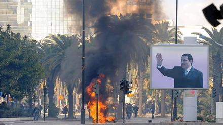 Revolte in Nordafrika: Die Tunesier haben ihren Präsidenten vertrieben - nach 23 Jahren Polizeistaat.