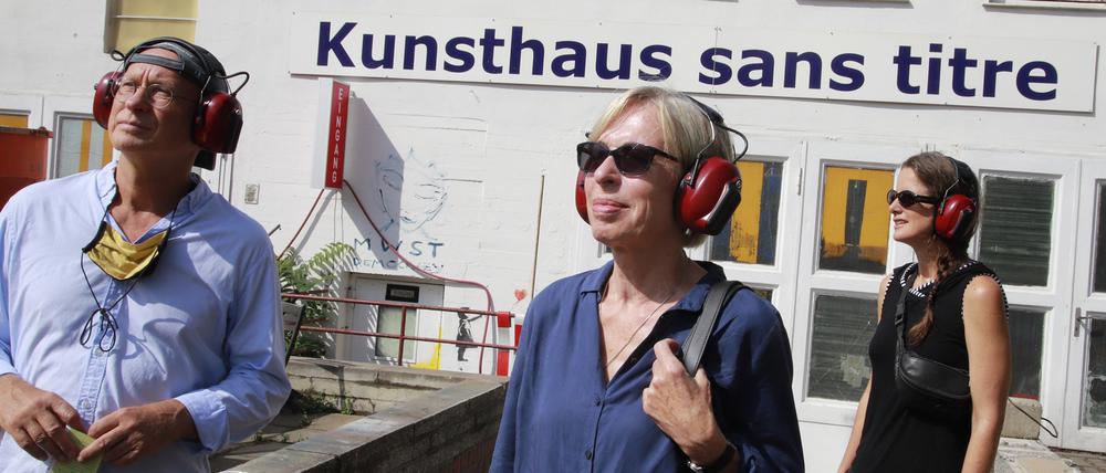 Auch Potsdams Neue-Musik-Festival-Intersonanzen ist Teil des Netzwerkes Neue Musik. 2020 ging Intersonanzen mit den "Electrical Walks" von Christina Kubisch (mitte) auf Erkundung.